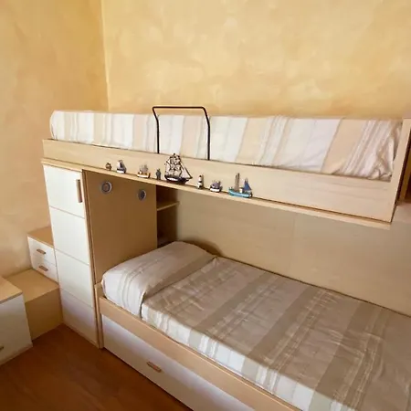 Casa Maurizio In Centro Di Diano Appartamento